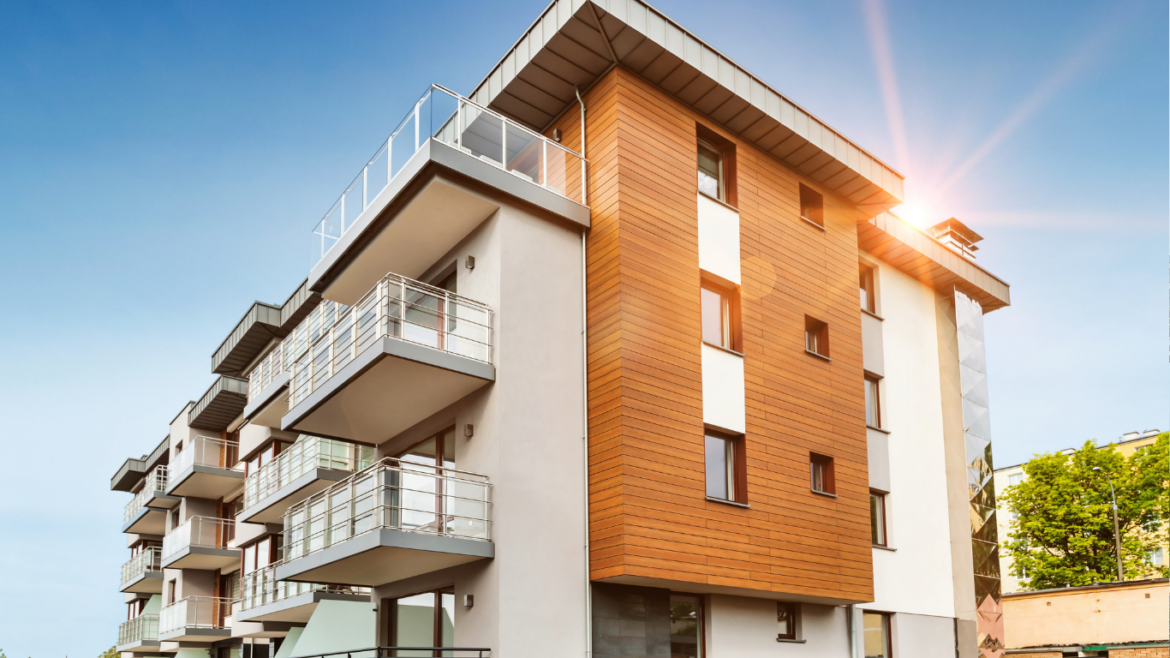 Wertsteigerung Fassadenreinigung, Immobilienwert erhöhen Reinigung, Fassade reinigen Wertsteigerung, Hauswert steigern ohne Neuanstrich, Fassadenaufbereitung Immobilienwert, Algenentfernung Wertsteigerung, Immobilienverkauf Fassade reinigen